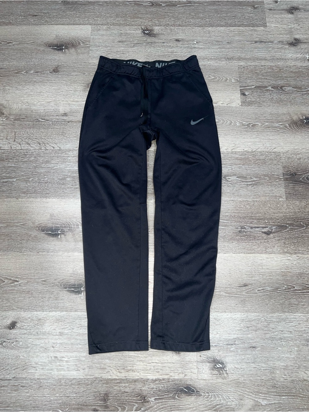 Nike Men’s Black Jogger Sweatpants with Swoosh